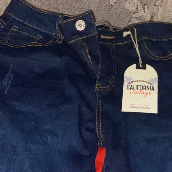 NWT‼️‼️ WOMENS 11/12 CALIFORNIA VINTAGE JEANS - Picture 1 of 4